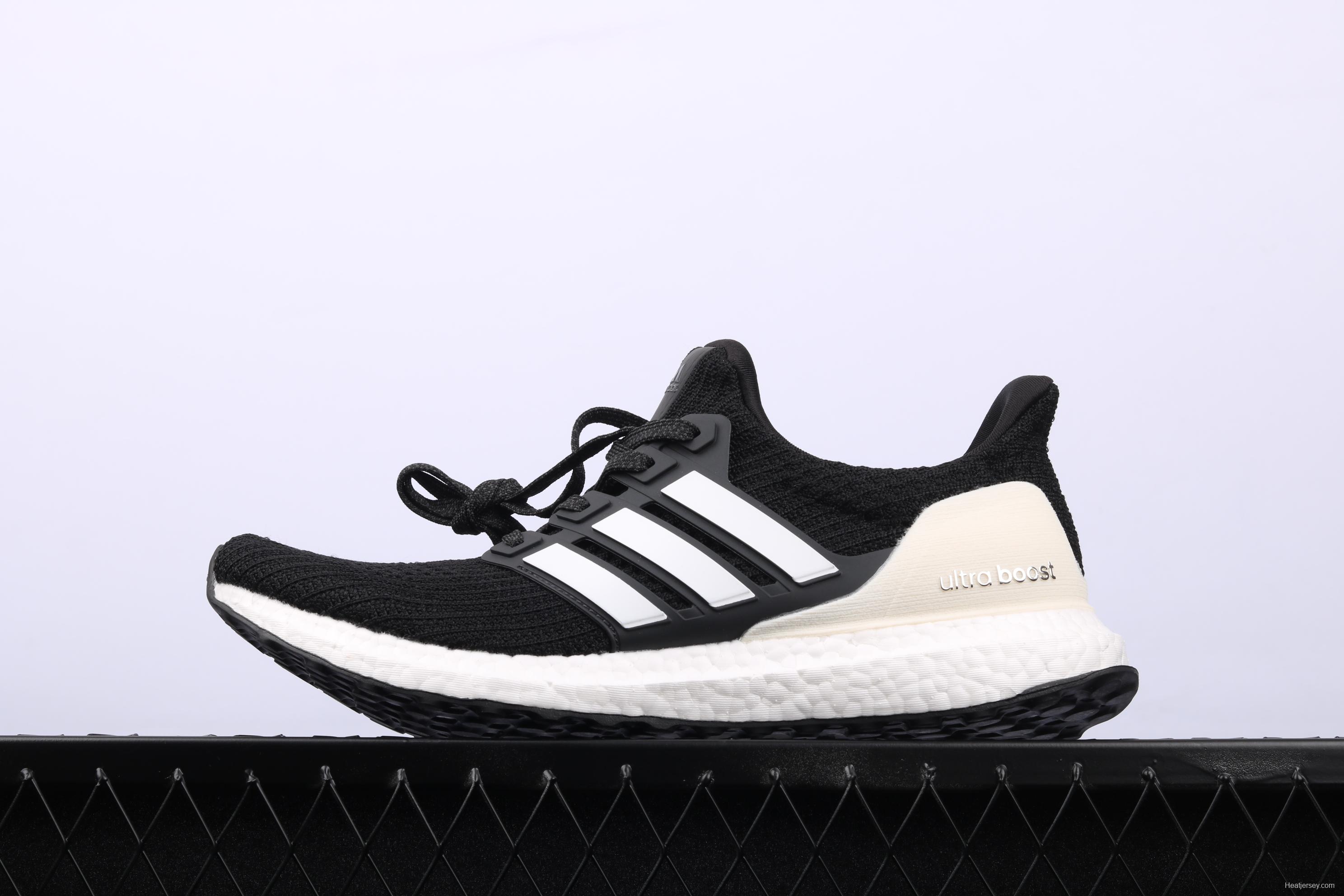 Adidas Ultra Boost 4.0AQ0062 fourth generation knitted striped black and white brown UB