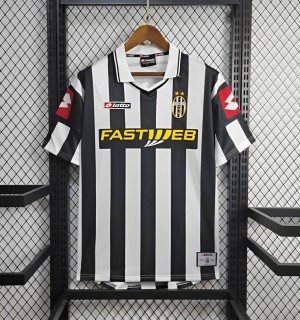 Retro 01/02 Juventus Home Jersey